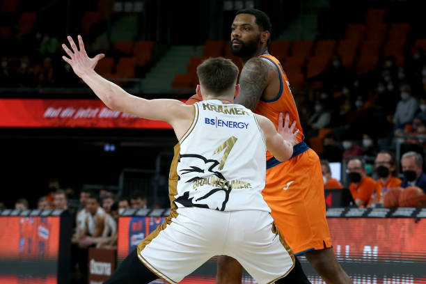 更成为足球 更成为足球