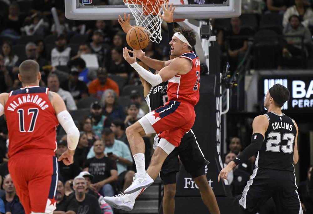 显然球队需 显然球队需