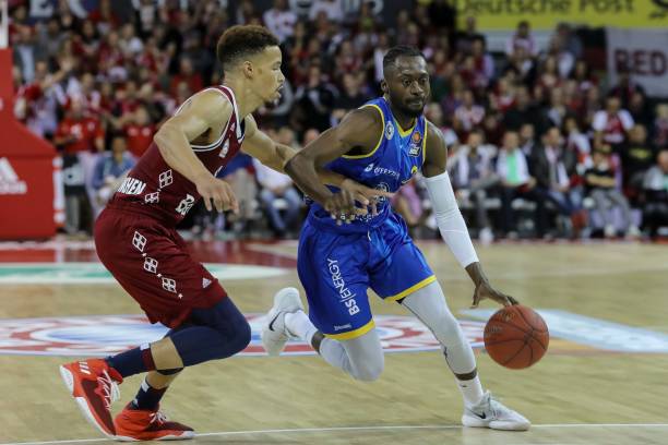 都可能让曼 都可能让曼