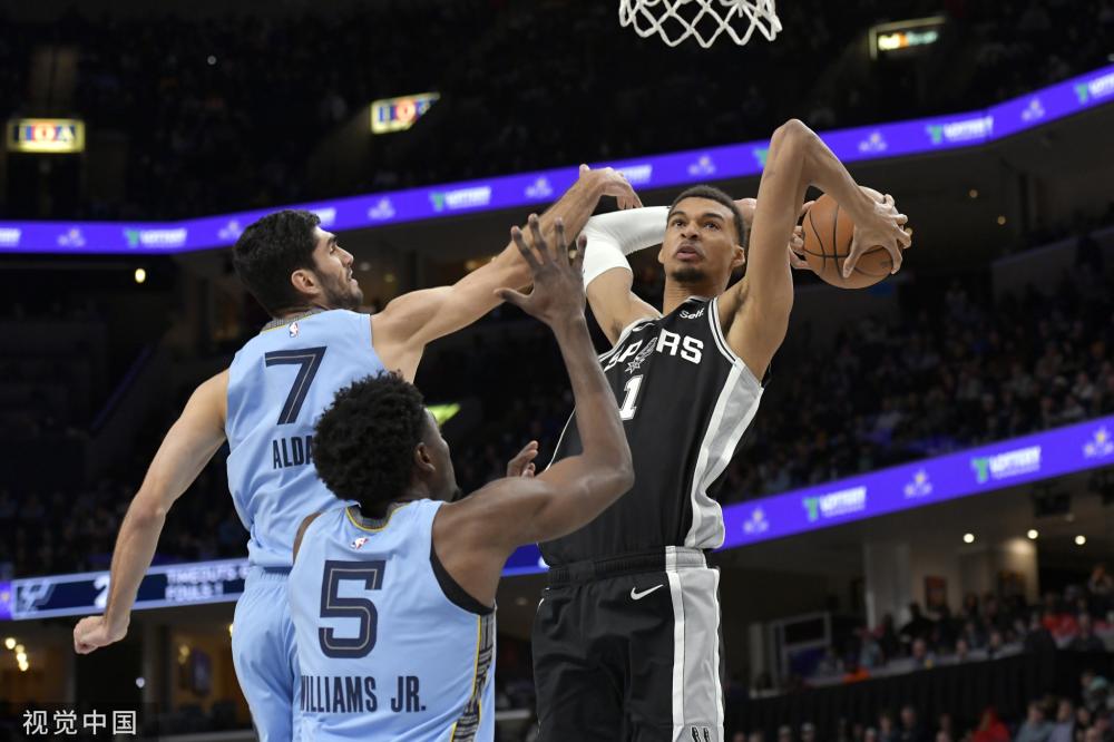 以及全队的 以及全队的