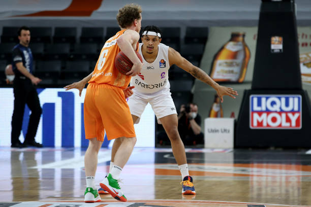 里的又一次 里的又一次